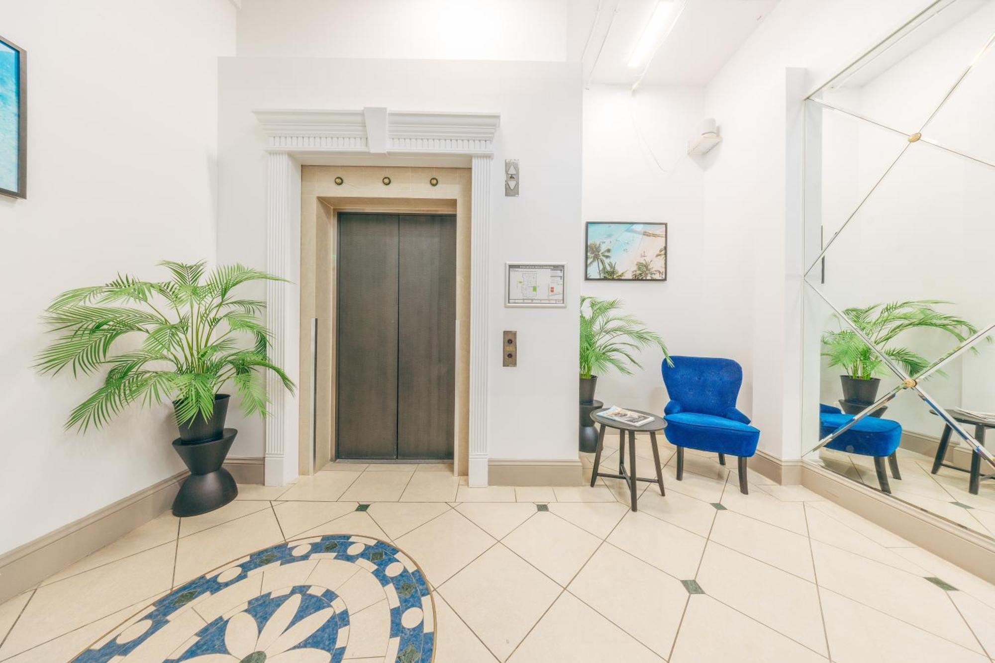 A Pousada Maze Backpackers - Gold Coast Exterior foto